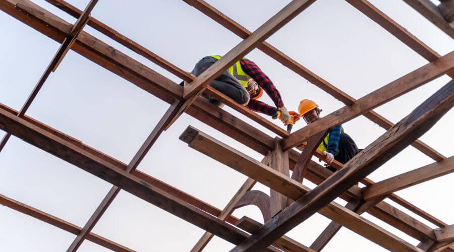 Professional gutter cleaning services in Canistota, SD